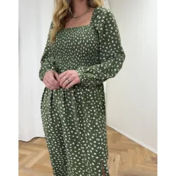 Liberté kjole GRO - ARMYGREEN FLOWER