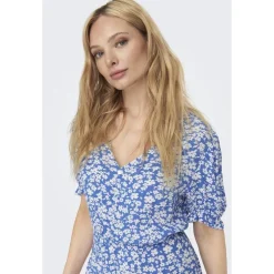 ONLY dame kjole ONLCHANTI - Marina WHITE FLOWER