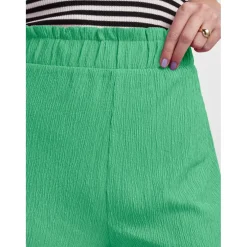 Pieces dame shorts PCLUNA - Irish Green
