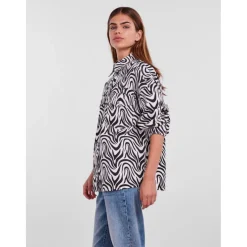 Pieces denim skjorte PCNURSEL - Bright White Black Zebra